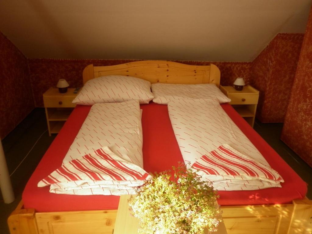 Taltos Vendeghaz Bed & Breakfast Szilvasvarad Bilik gambar